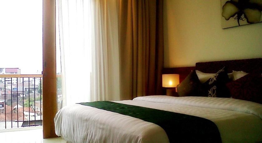 Villa Damar Boutique Hotel Bandung Exteriör bild
