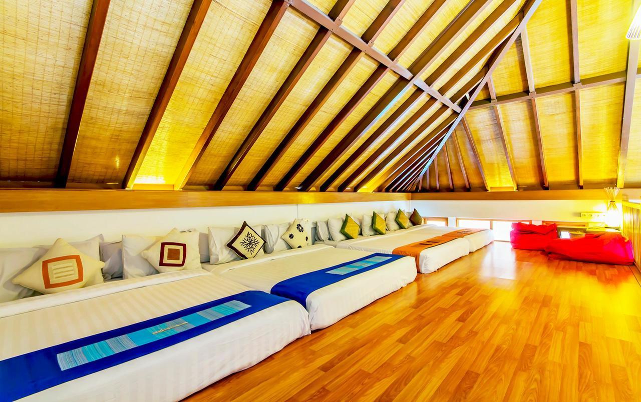 Villa Damar Boutique Hotel Bandung Exteriör bild