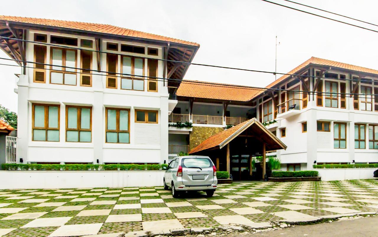 Villa Damar Boutique Hotel Bandung Exteriör bild